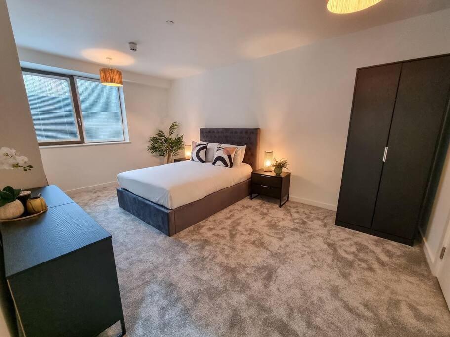 Stunning 4-Bedroom Townhouse With Free Parking Manchester Exterior foto