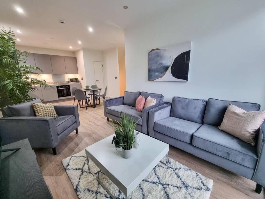 Stunning 4-Bedroom Townhouse With Free Parking Manchester Exterior foto